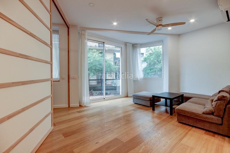 Foto ac7e8d98-5766-4e55-9069-6c6cc6ced908. Piso  reformado de 71 m² en calle jaume fabra, junto a avenida paral·lel en Barcelona