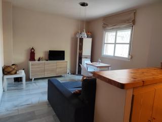 Lloguer Pis a Calle vista blanca 20. Alquiler de bonito  piso de 1 dormitorio en cenes de la vega 500