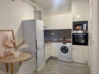 Location Studio à Calle lopez morcillo 14. Alquiler de estudio - sofacama + baño 475€  se alquila por corta
