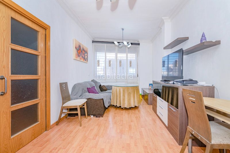 Foto bf1bfc85-f98a-4ab6-98cd-064fb271e0b5. Piso en calle pintor murillo 16 venta de piso : 3 dormitorios,2 baños, patio, ascensor,garaje y trastero en Peligros