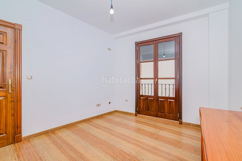Foto 0ded9ad5-c2d0-4d5b-b55b-9015686e2332. Edifici a calle almenillas 2 a Íllora