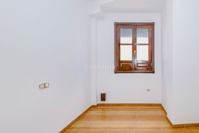 Foto 8a65a351-223a-4559-aa4a-2e086fa4b419. Edifici a calle almenillas 2 a Íllora