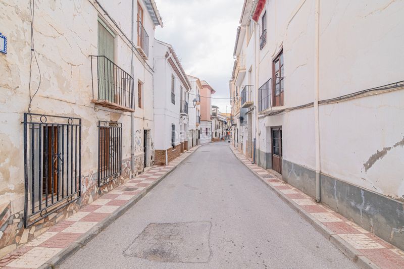 Foto 48a6bef5-9437-4284-bddf-86dc3f8659bf. Casa a calle carcel 1 a Alfacar
