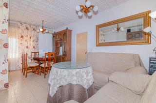 Pis a Calle doña maría manuela 6. 105.000€ *¡gran oportunidad en granada! amplio piso de 5 dormito