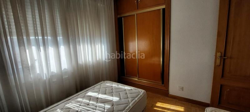 Foto 12a3605c-a77f-4983-8877-3af0faaf0a84. Alquiler piso se alquila piso en batan en Lucero Madrid