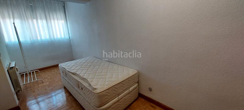 Foto 7ede152d-49b3-4822-99d1-9c2f2d9a70de. Alquiler piso se alquila piso en batan en Lucero Madrid