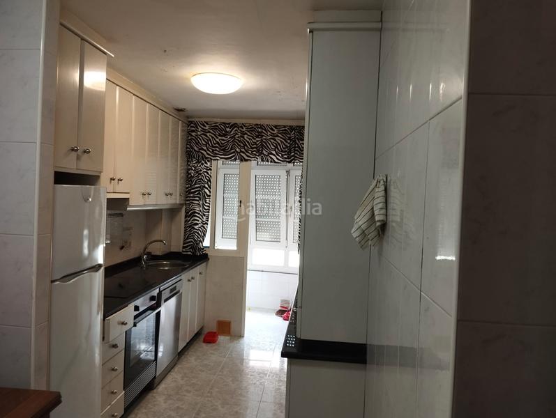 Foto 3a376856-148f-4101-8311-efa47a453571. Pis amb calefacció aparcament a Castiñeiriño - Cruceiro de Sar Santiago de Compostela