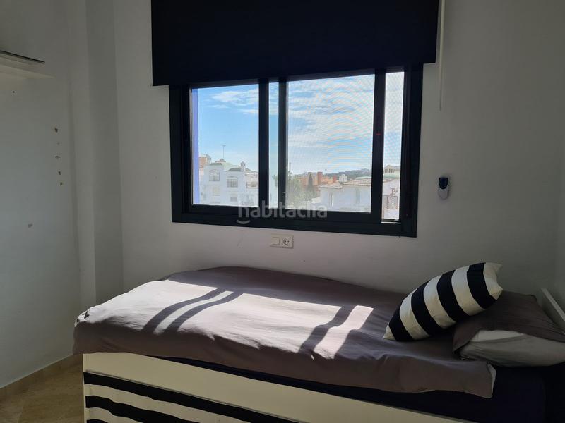 Foto 1c232e22-bf8e-4c71-906f-e3e1fd3ee677. Casa pareada soleada casa adosada de 3 dormitorios en esquina con jardín privado! en Manilva