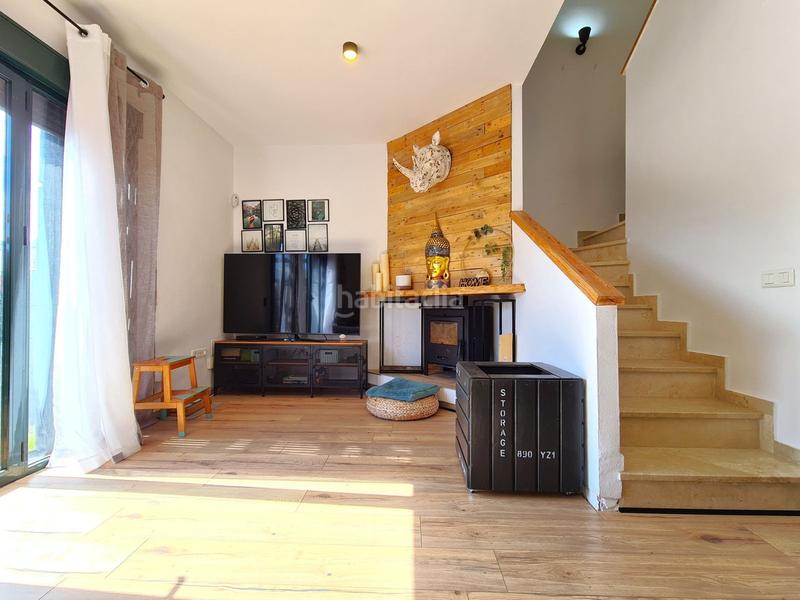 Foto 3fe49c05-1a7e-4ebf-bb8d-83dcd9aae2c6. Casa pareada soleada casa adosada de 3 dormitorios en esquina con jardín privado! en Manilva