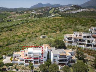 Attique à Bahía de Casares. Espectacular ático de esquina con vistas panorámicas al mar en c