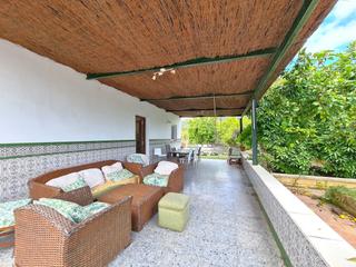 Casa en Guadalobón. Encantadora casa de campo de 2 dormitorios con gran parcela