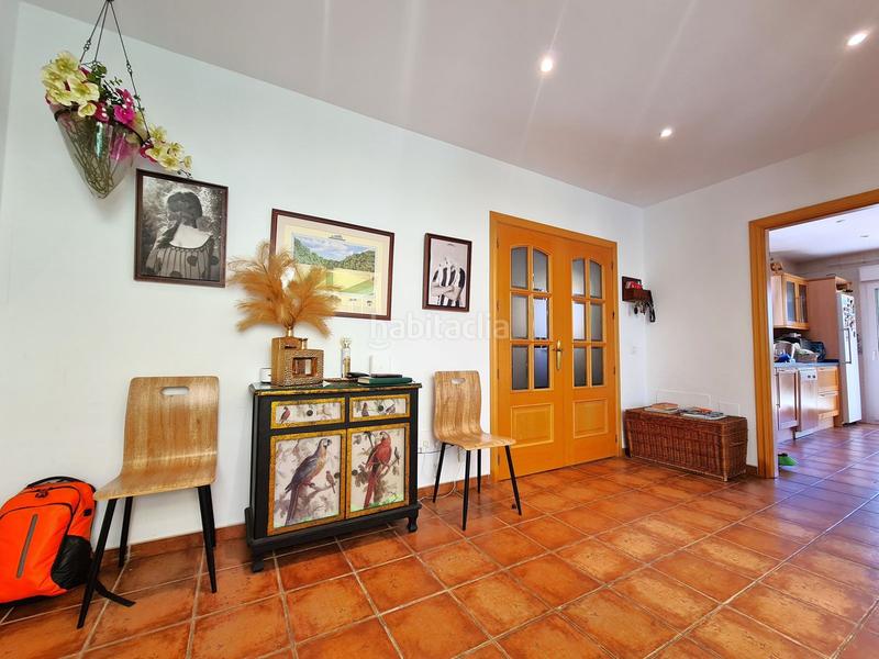 Foto eea5902a-649c-49d4-905b-00021e2f2e96. Casa villa de 3 dormitorios en primera linea de golf con jardin y piscina privada en Manilva