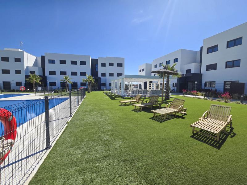Foto 88c5775a-789d-48d6-9f89-520273db52bf. Planta baixa amb aparcament piscina a Centro Estepona