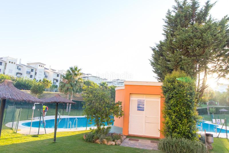 Foto 436b943a-b178-46f0-859e-975d87e18895. Apartament amb aparcament a San Luis de Sabinillas Manilva