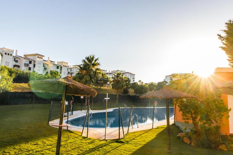Foto e28dcd20-4984-49e5-98cd-413cca710f2c. Apartament amb aparcament a San Luis de Sabinillas Manilva
