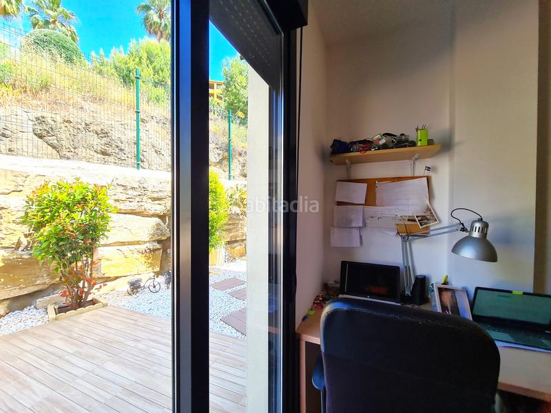 Foto 9191caeb-7687-4727-90a1-7023723e272e. Apartamento magnifico apartamento en esquina de 3 dormitorios con gran jardín en Estepona
