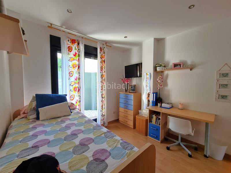 Foto bb3449bb-ebf5-494c-b6ba-05c9cf6314e7. Apartamento magnifico apartamento en esquina de 3 dormitorios con gran jardín en Estepona