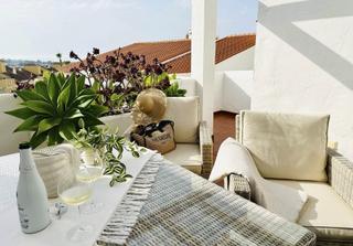 Àtic a Bel - Air. Ático reformado con encanto mediterráneo en bel air  amplias ter