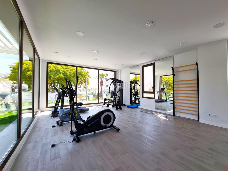 Foto 522d64b7-1e04-4f98-b75e-d751423ef1ed. Ático magnifico atico de 3 dormitorio con gran solarium en Estepona