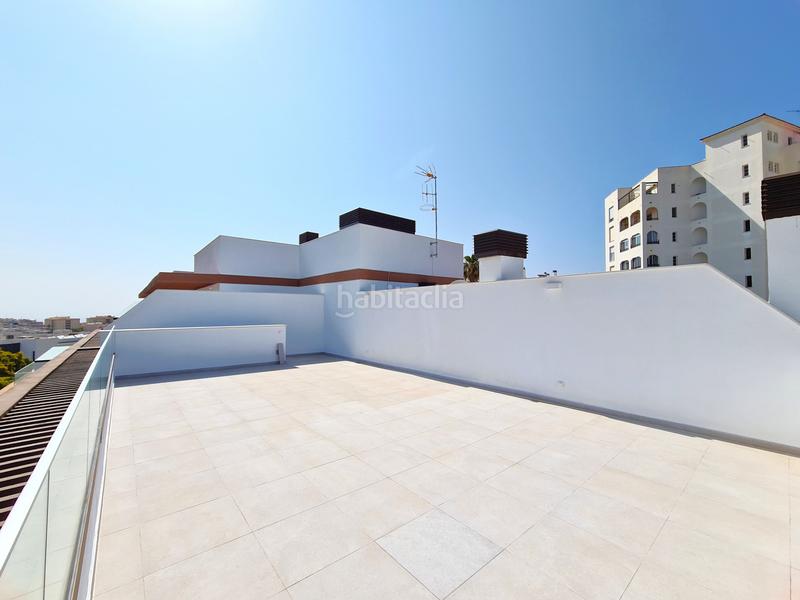 Foto 85da07b4-05e3-4018-b253-b4ef7b089561. Ático magnifico atico de 3 dormitorio con gran solarium en Estepona