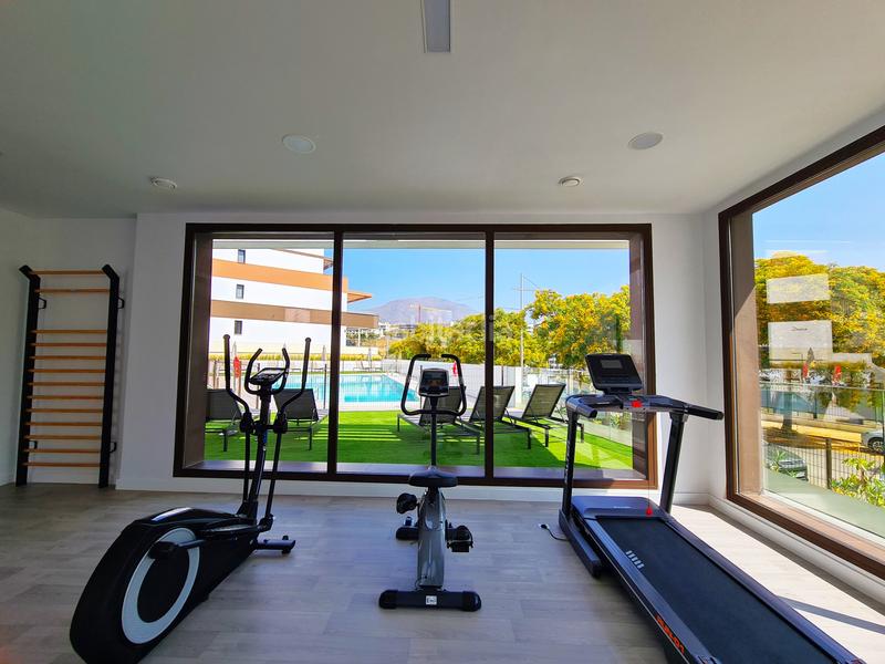 Foto 9de6573f-74ea-42a9-b566-c5c9e0116e1e. Ático magnifico atico de 3 dormitorio con gran solarium en Estepona