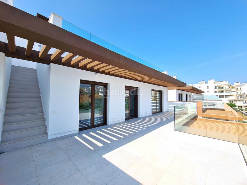 Foto cd9f2834-79d6-4e2b-8c34-1d545783d3fc. Ático magnifico atico de 3 dormitorio con gran solarium en Estepona
