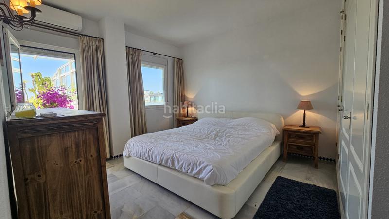 Foto 09ad6d24-405d-4a24-8969-c1bced477b32. Ático exclusiva vivienda con vistas al mar en primera línea de playa terraza de ensueño y acceso directo al paseo marítimo en Estepona