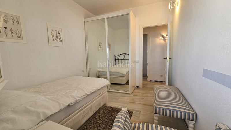 Foto fc15940c-353a-4cbb-8c45-003b589082be. Ático exclusiva vivienda con vistas al mar en primera línea de playa terraza de ensueño y acceso directo al paseo marítimo en Estepona