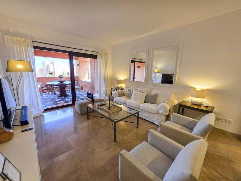 Foto 2624f496-f876-488b-bed0-b2e511ce1401. Apartamento elegante apartamento de 2 dormitorios con amplia terraza en la duquesa vistas abiertas, confort y entorno privilegiado en Manilva