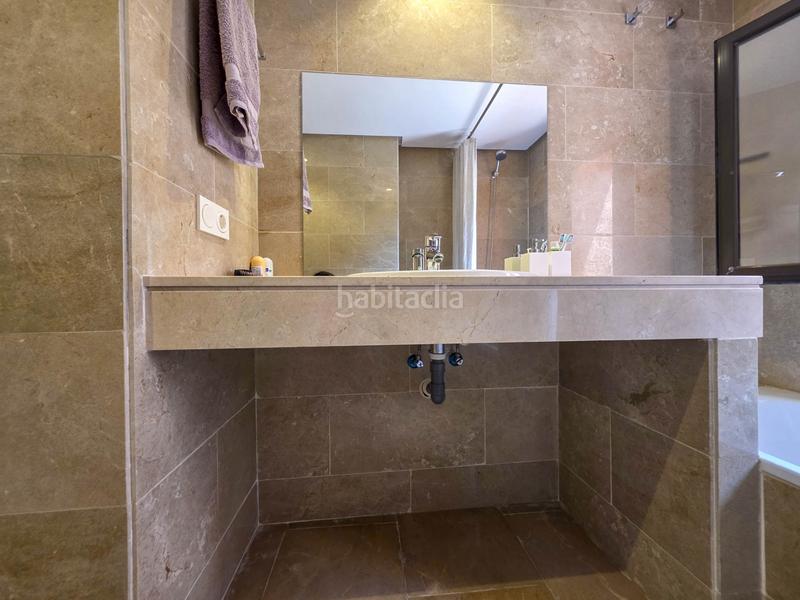 Foto 9b2f26b8-1e4b-4519-8cde-59c9b5c9b25a. Apartamento elegante apartamento de 2 dormitorios con amplia terraza en la duquesa vistas abiertas, confort y entorno privilegiado en Manilva