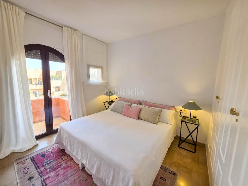 Foto daa1527a-89c2-42e3-8071-0695db002b0a. Apartamento elegante apartamento de 2 dormitorios con amplia terraza en la duquesa vistas abiertas, confort y entorno privilegiado en Manilva