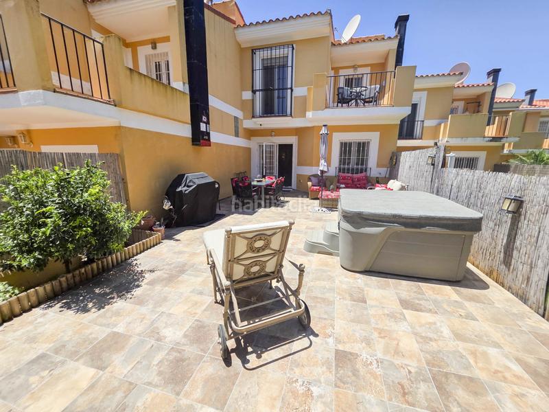 Foto 5253f937-1713-418b-b772-892aac815ec2. Casa adosada en La Duquesa Manilva
