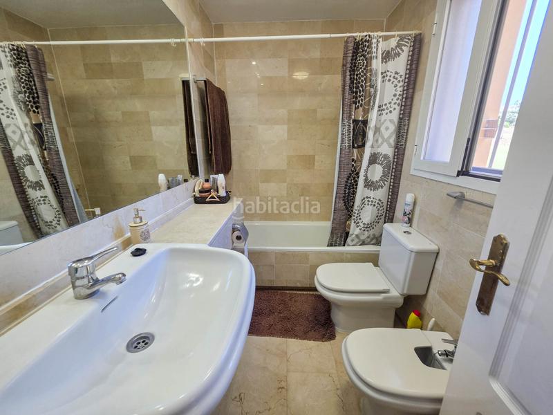 Foto ea4632d4-1114-48b7-a321-e6244abd9778. Casa adosada en La Duquesa Manilva