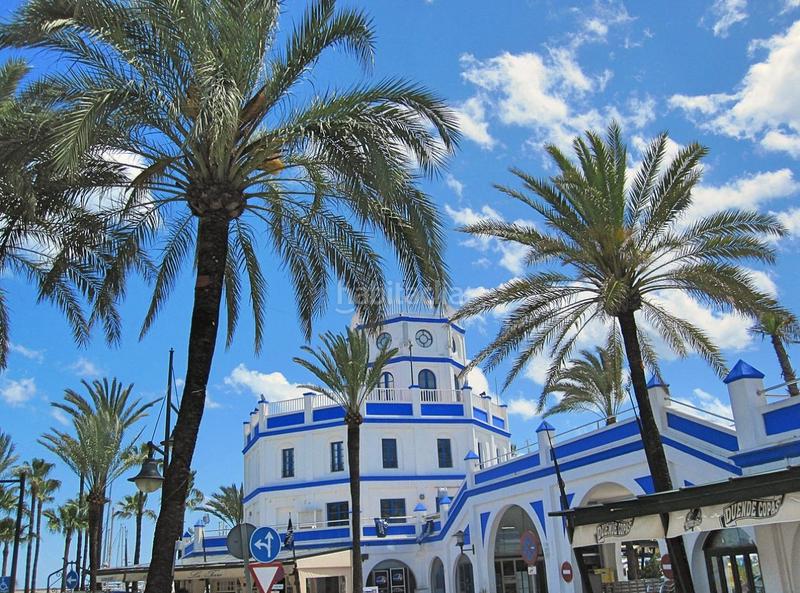 Foto f84142ff-d56e-488b-a6ad-76852b849f40. Apartament amb calefacció aparcament piscina a Centro Estepona