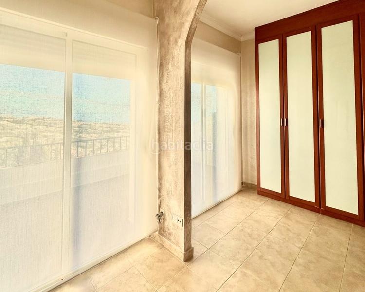 Foto 46f6352c-3b89-4fa1-8e2f-500155b21908. Casa adosada casa adosado reformado con vistas al mar y paneles solares gran oportunidad de inversión! en Manilva
