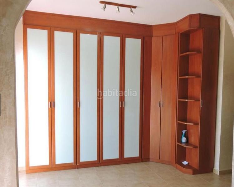Foto 5637e128-a4f0-4b51-bfa1-975eeaafecfb. Casa adosada casa adosado reformado con vistas al mar y paneles solares gran oportunidad de inversión! en Manilva