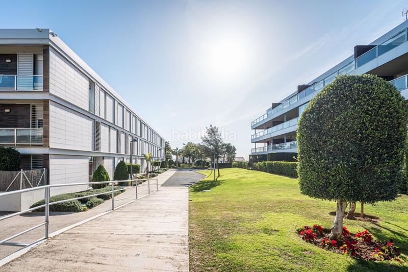 Foto 0a2d1276-d5f5-40f4-80e4-ac54a9180d8a. Penthouse with parking pool in Chullera Manilva