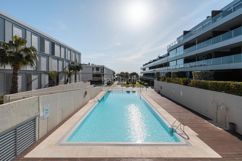 Foto 1a9e7a50-ef3c-4ed8-9852-30c876106624. Penthouse with parking pool in Chullera Manilva