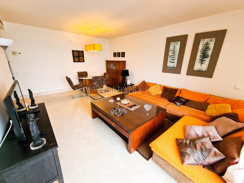 Foto b8abb9e9-879d-4ed2-b55d-3c12b272d12c. Penthouse with parking pool in Chullera Manilva