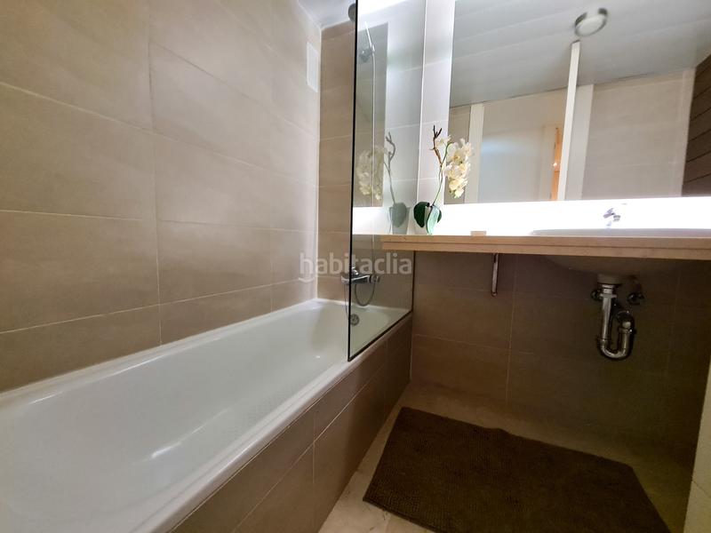 Foto e5a26061-7965-43ea-a4a3-c2f922ce94ef. Penthouse with parking pool in Chullera Manilva