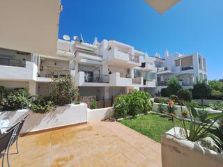 Planta baja en La Duquesa. Apartamento reformado con terraza y jardín privado  manilva, cos