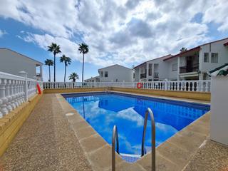 Appartement à Alcorrín. Apartamento en planta baja de 2 dormitorios a 100 metros de la p