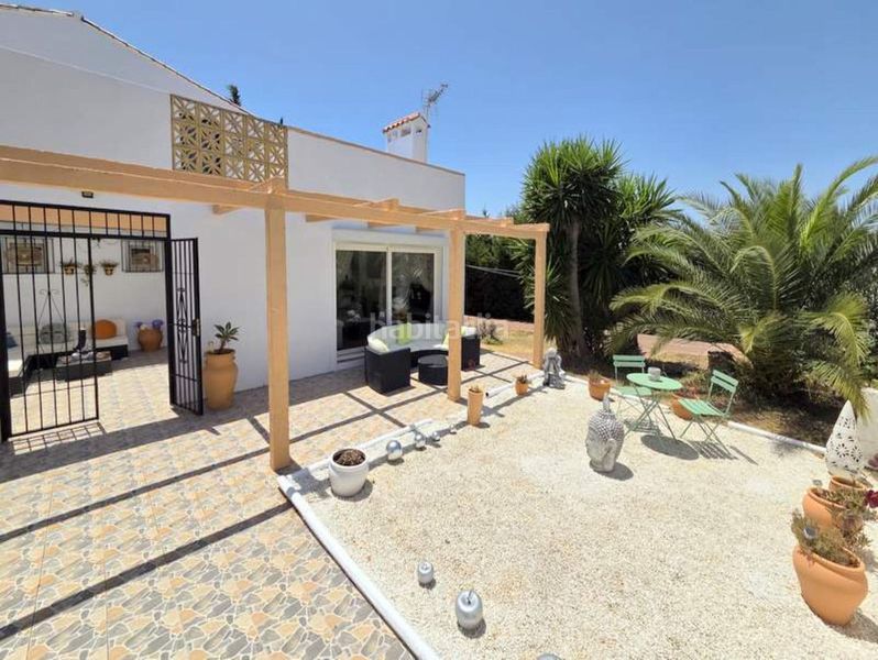 Foto b4de4e89-a405-468e-930c-31042038109b. Casa amb aparcament a La Duquesa Manilva