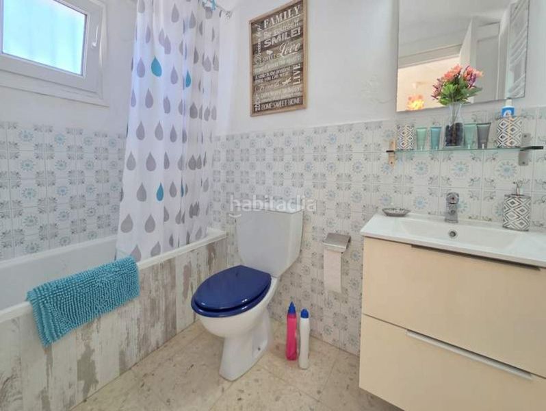 Foto ff15b7f9-6214-447d-9cd3-e0009e1961c8. Casa amb aparcament a La Duquesa Manilva