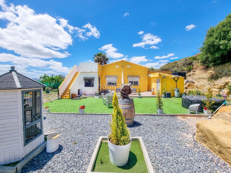 Foto 409c994c-a81d-4359-b66a-fc6583855817. Casa amb aparcament piscina a Casares pueblo Casares
