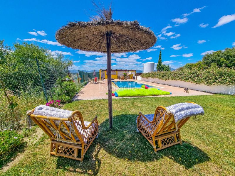 Foto 4f768721-9b18-4e11-b3a5-ae0e1ea1afa1. Casa amb aparcament piscina a Casares pueblo Casares