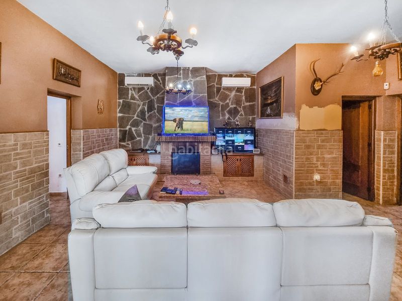 Foto b8d5ccf8-a511-47dd-b950-85c93a8e78a5. Casa amb aparcament piscina a Casares pueblo Casares