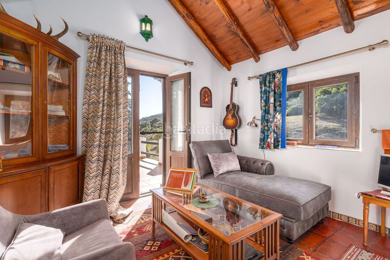 Foto 97bd326a-8829-4466-9055-34217a8c245c. Casa amb aparcament piscina a Casares pueblo Casares