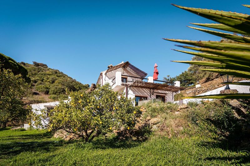 Foto deebe906-0961-4add-8bac-be0f3251b5ea. Casa amb aparcament piscina a Casares pueblo Casares