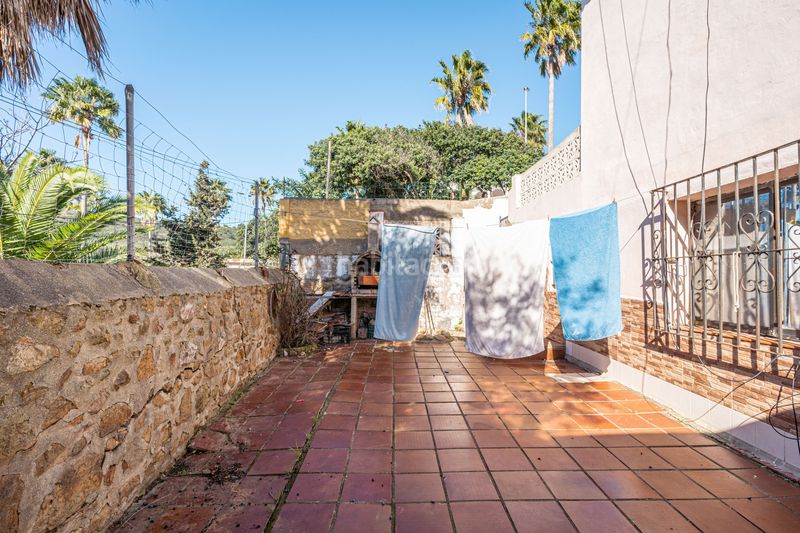 Foto 390ff4f5-d841-4e1d-8a9c-2bae1b26b746. Casa amb aparcament piscina a Torreguadiaro-San Diego Sotogrande